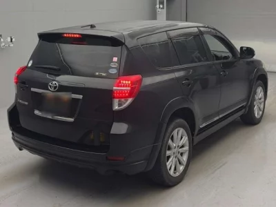 Toyota Vanguard