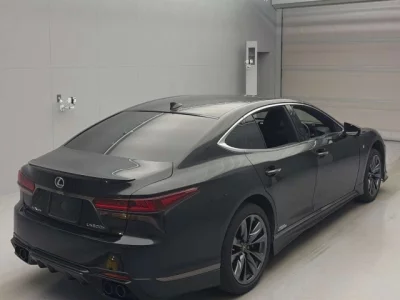 Lexus LS500h