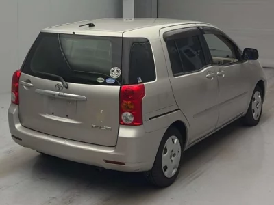 Toyota Raum
