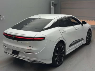 Toyota CROWN CROSSOVER