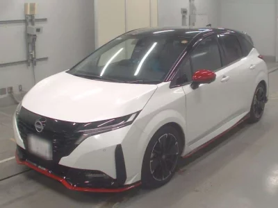 Nissan Aura
