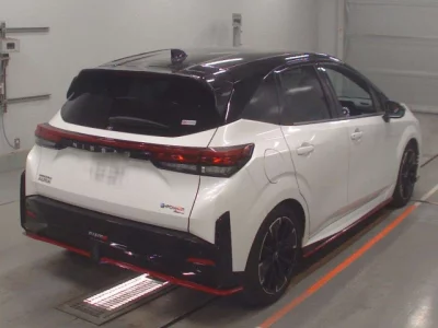 Nissan Aura