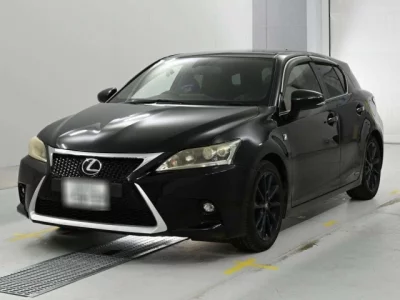 Lexus CT200h