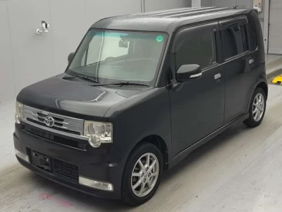 Toyota Pixis Space