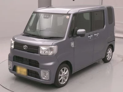Toyota PIXIS MEGA