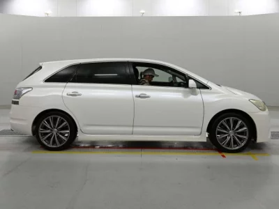 Toyota MARK X ZIO
