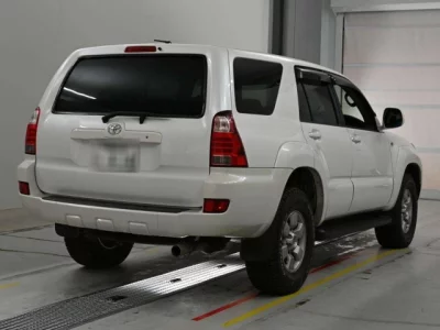 Toyota HILUX SURF