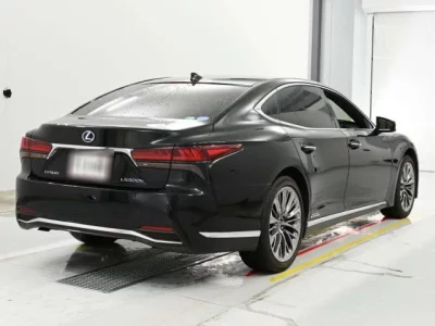 Lexus LS500h
