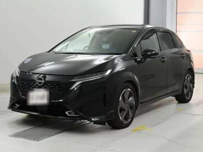 Nissan Aura
