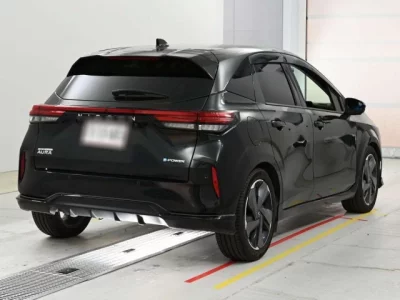 Nissan Aura