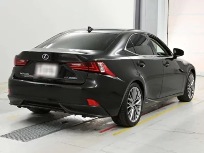 Lexus IS300h