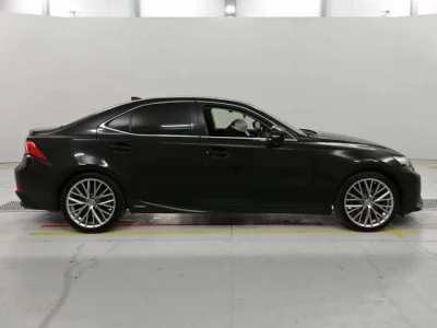 Lexus IS300h