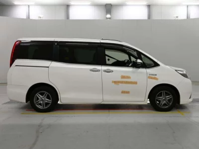 Toyota ESQUIRE