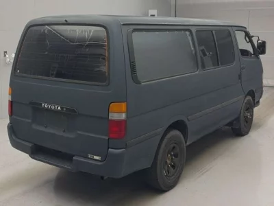 Toyota HiAce Van