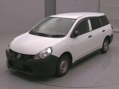 Nissan AD
