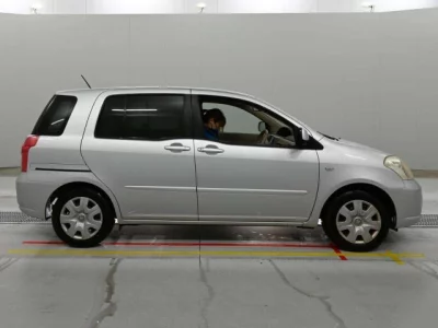 Toyota Raum