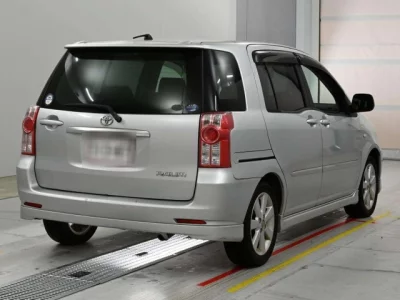 Toyota Raum