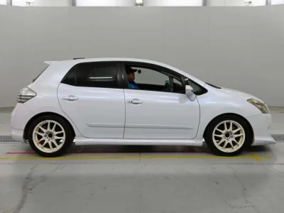 Toyota Blade