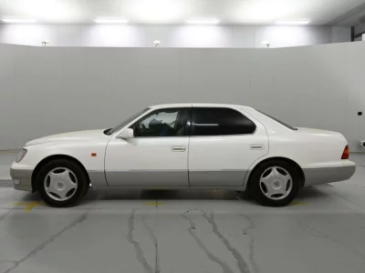 Toyota Celsior