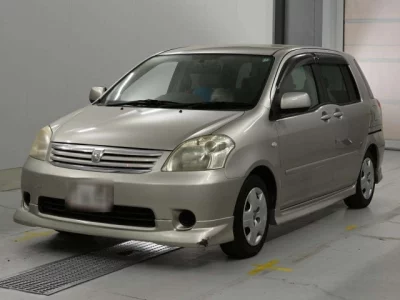 Toyota Raum