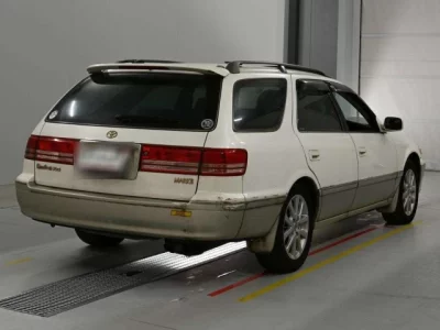 Toyota Mark II Wagon Qualis