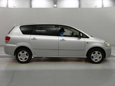Toyota Ipsum