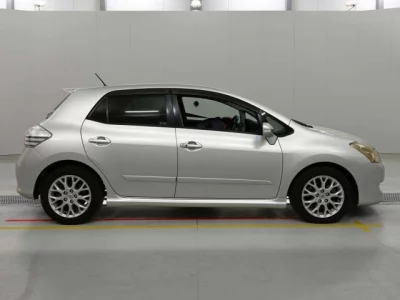 Toyota Blade