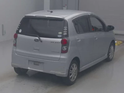Subaru Pleo