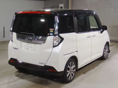 Toyota TANK