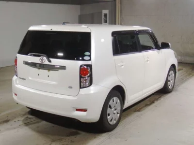 Toyota Corolla Rumion