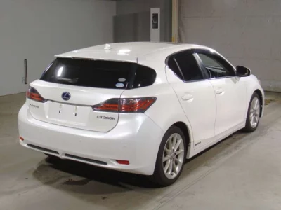Lexus CT200h