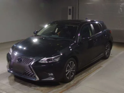 Lexus CT200h