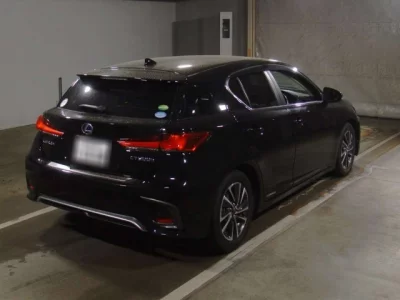 Lexus CT200h