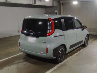Toyota Sienta