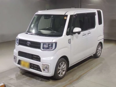 Toyota PIXIS MEGA