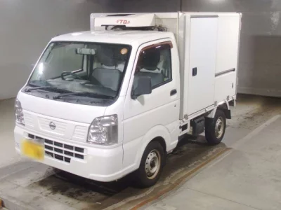 Nissan NT100 Clipper