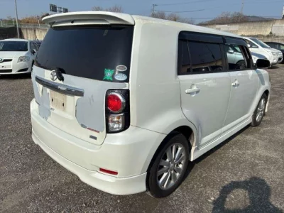 Toyota COROLLA RUMION