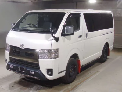 Toyota HiAce Van