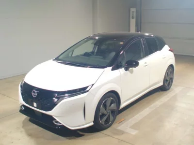 Nissan Aura