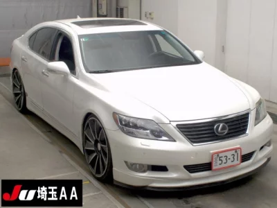 Lexus LS