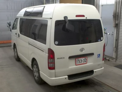 Toyota HiAce Van