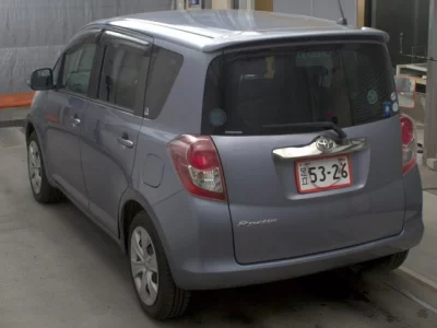 Toyota Ractis