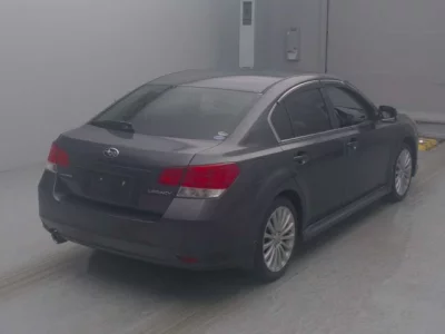 Subaru LEGACY B4