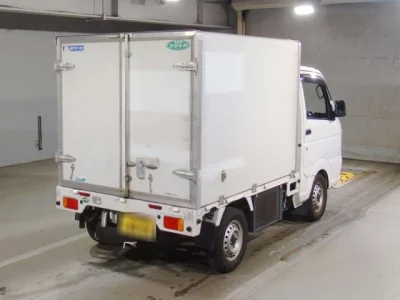 Mazda Scrum Truck