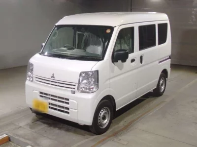 Mitsubishi Minicab Van
