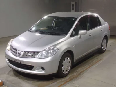 Nissan TIIDA LATIO