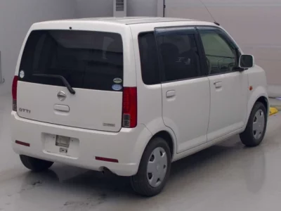 Nissan Otti