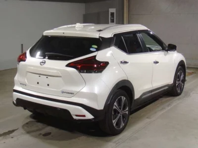 Nissan KICKS