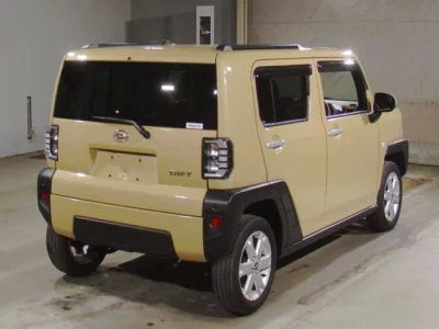 Daihatsu TAFT