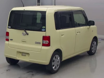Daihatsu Move Conte